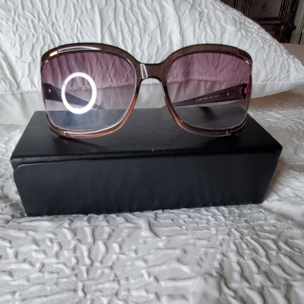 Women shades